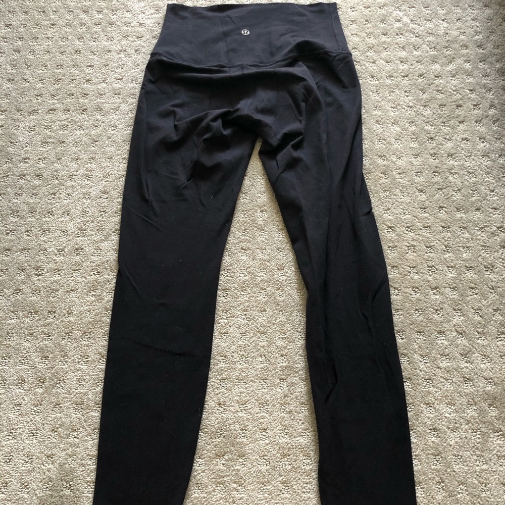 Lululemon black Leggings (in wunder under style)